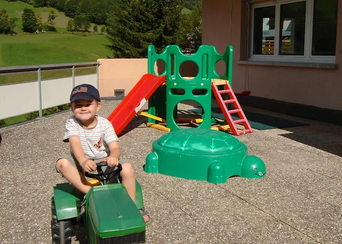 Hotel Viktoria-Leukerbad-Therme Hotel 3*