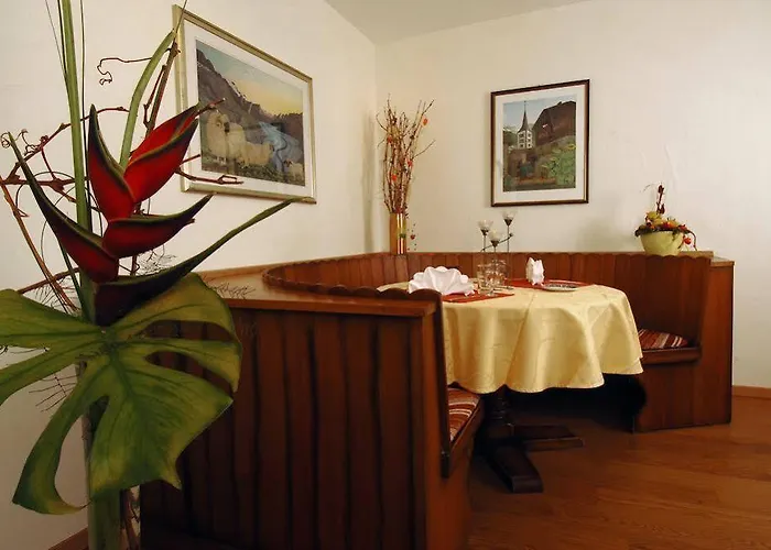 Hotel Hotel Viktoria-Leukerbad-Therme 3*