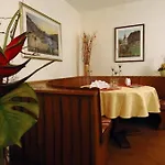 Hotel Viktoria-leukerbad-therme 3*
